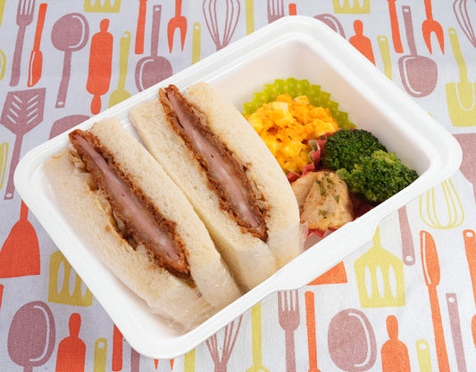 【25.8.1お届け】 ハムカツサンド